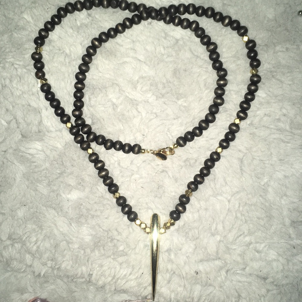 Beaded necklace NWOT
